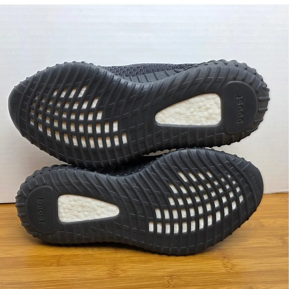 Adidas Yeezy Boost 350 V2 Black Non-Reflective FU9006 Mens Sneakers Size 10